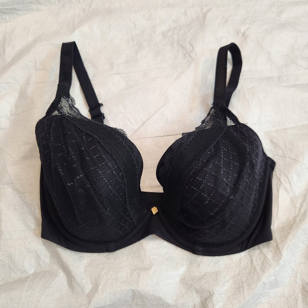 Chantelle Norah Chic Plunge T-Shirt Bra 16MNA Black Lace Underwire 32D